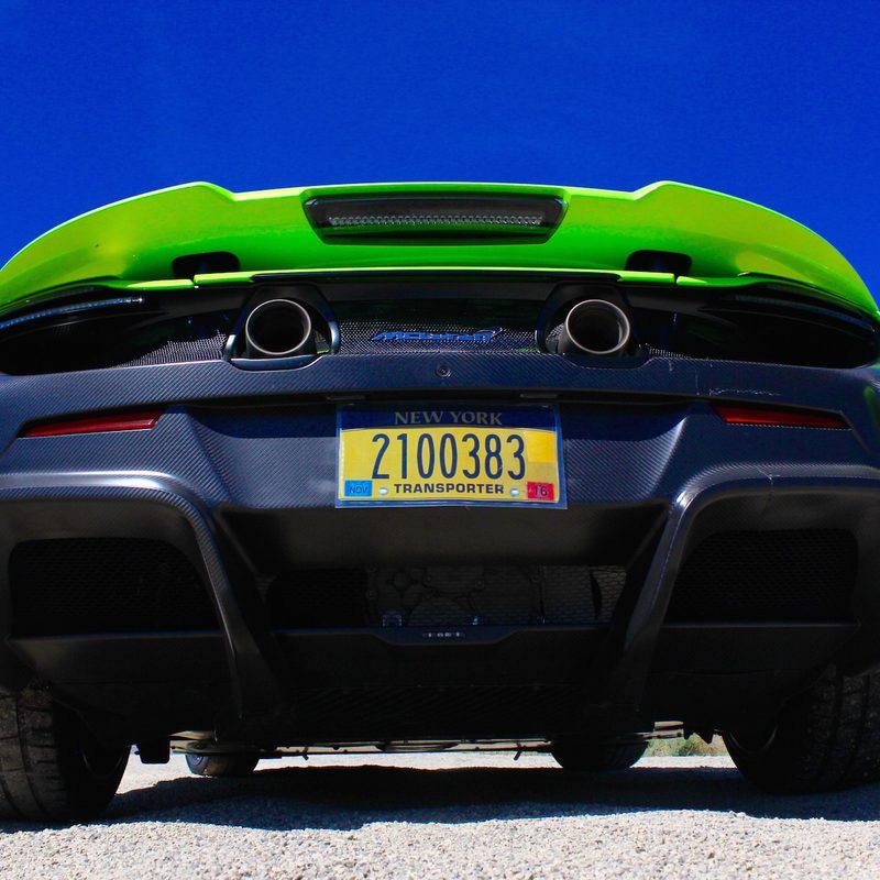 2016 McLaren 675LT