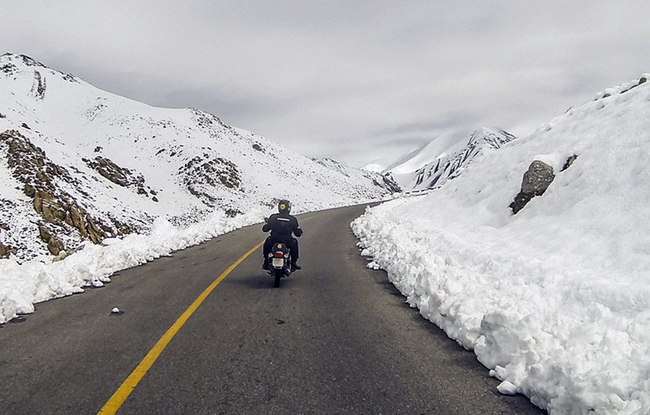 throttle jockey the classic and new motorcycles of royal enfield 8