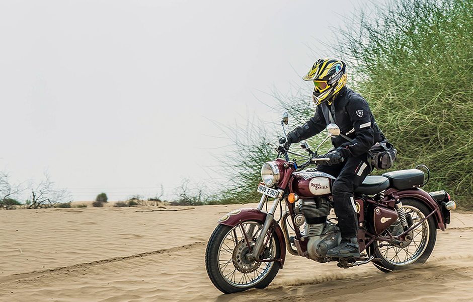 throttle jockey the classic and new motorcycles of royal enfield 9