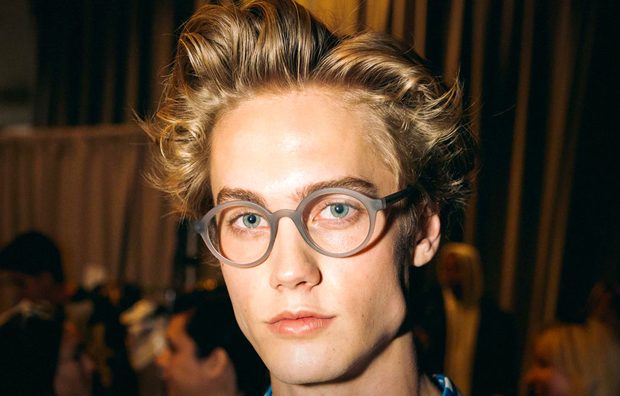 neubau frames, gray
