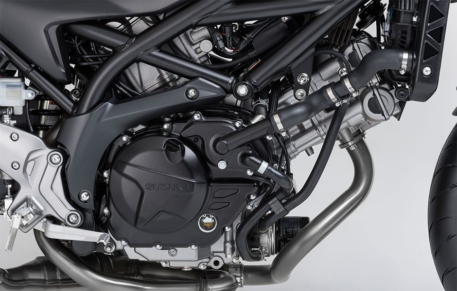 2017 Suzuki SV650, motorcycle engine, engine
