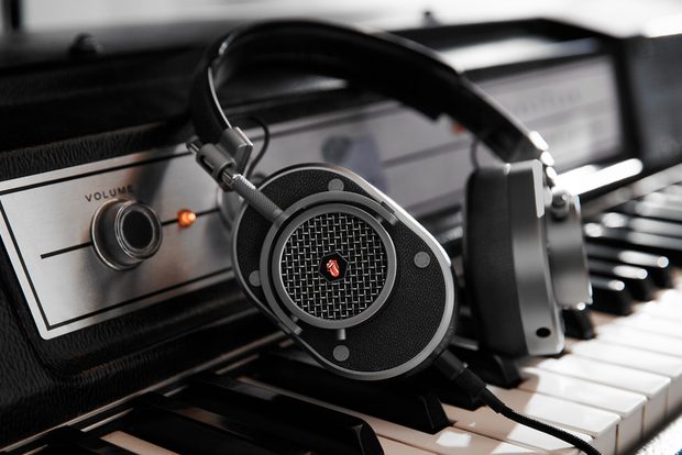 rolling stones headphones, rolling stones, headphones, mh40 headphones