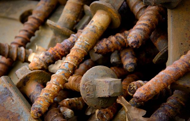 rusty bolts, how to remove rust stains