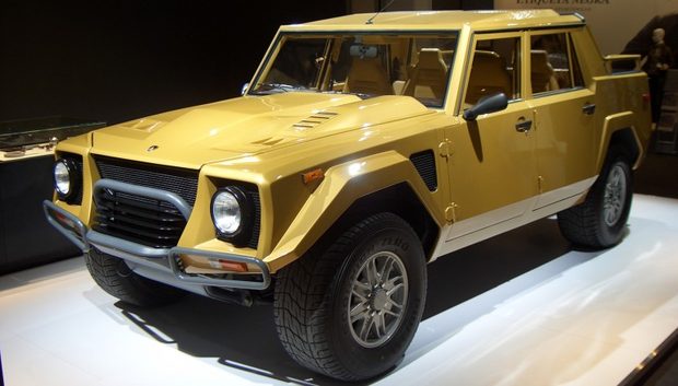 lamborghini-lm002