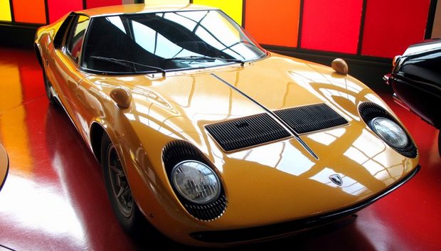 lamborghini-p400-miura