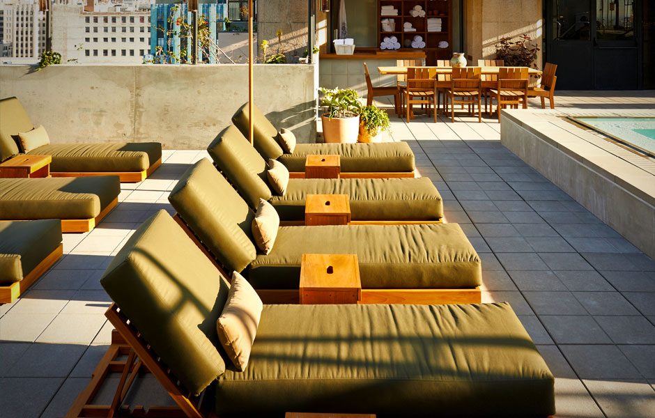 upstairs bar pool side