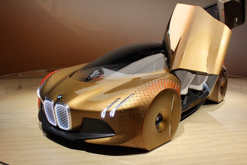 BMW Vision Next 100