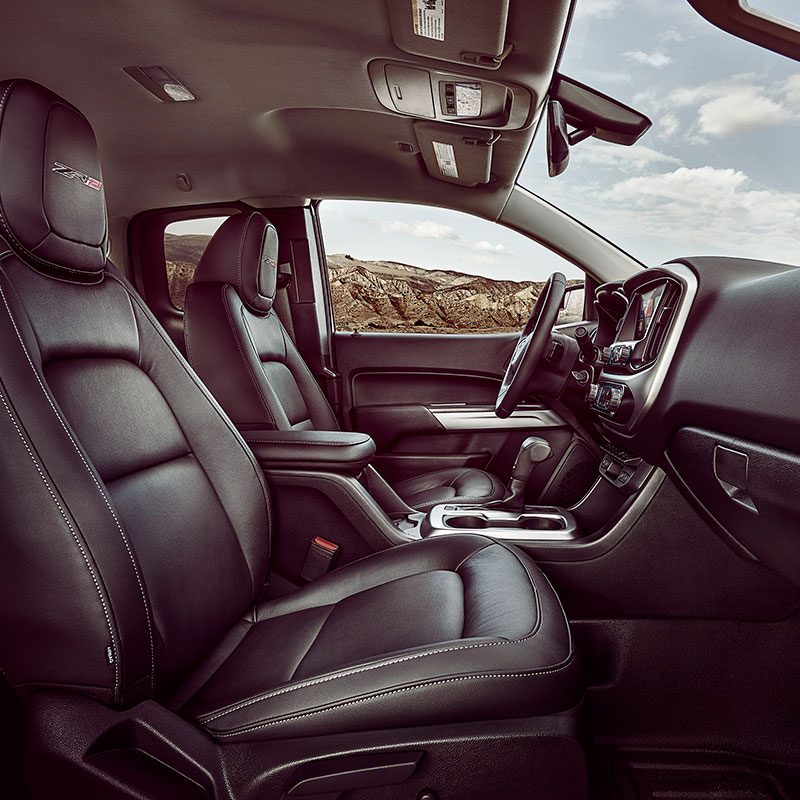 interior of 2017 colorado zr2