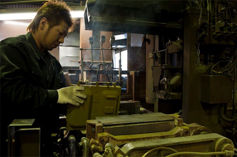 Craftsperson in Ukiyo Home workshop