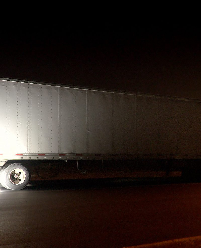 The Big Ass Light Bar is the brightest battery-powered LED work light ever made. Its durable construction makes it all but impervious to drops, dirt, chemicals and water.
