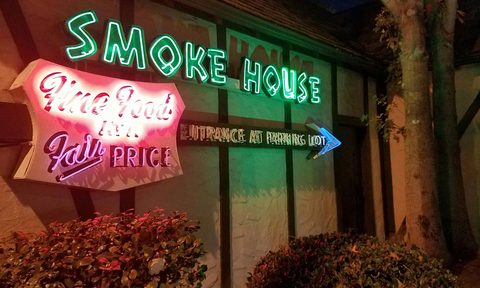LA's famous SmokeHouse