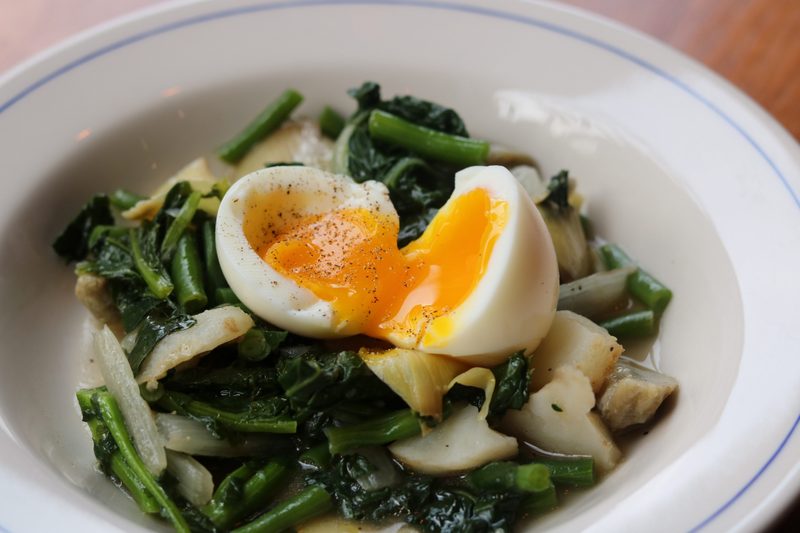 Green Vegetable Stew with Soft-Boiled Egg