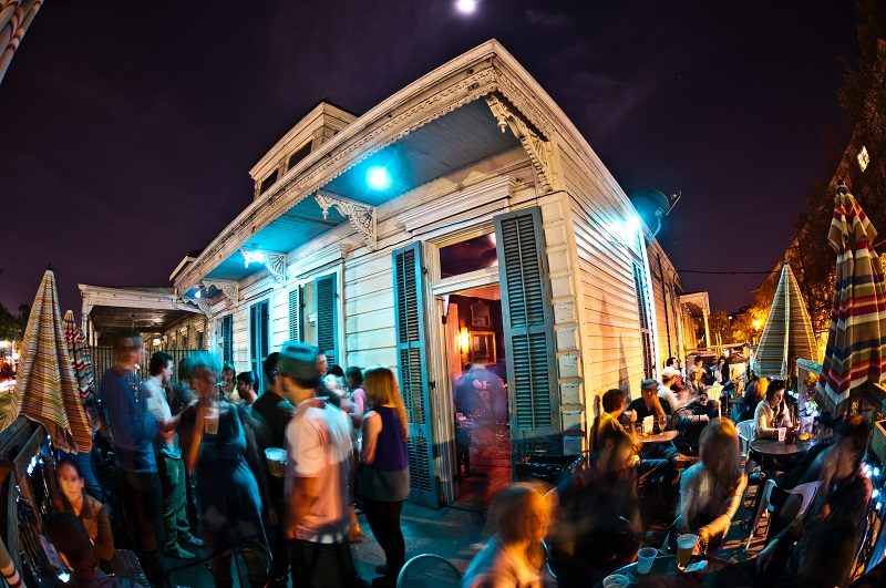 the avenue pub
