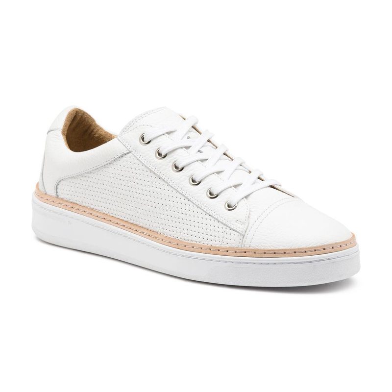 dash sneaker