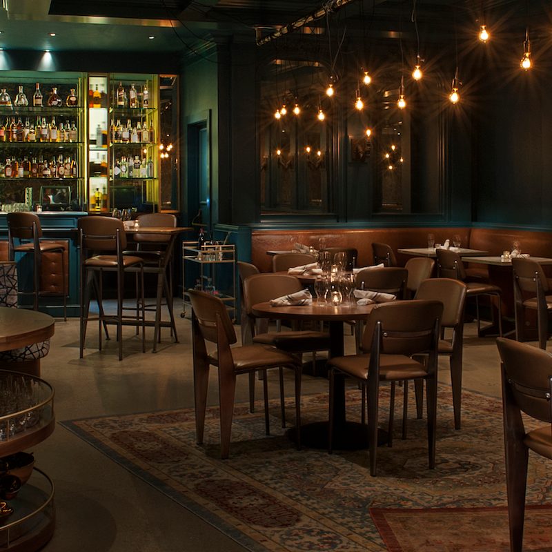 la boardroom bar 1920x800 interior