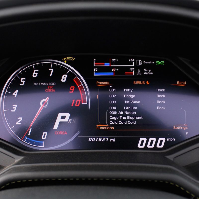 Lamborghini-Huracan-Spyder-Interior