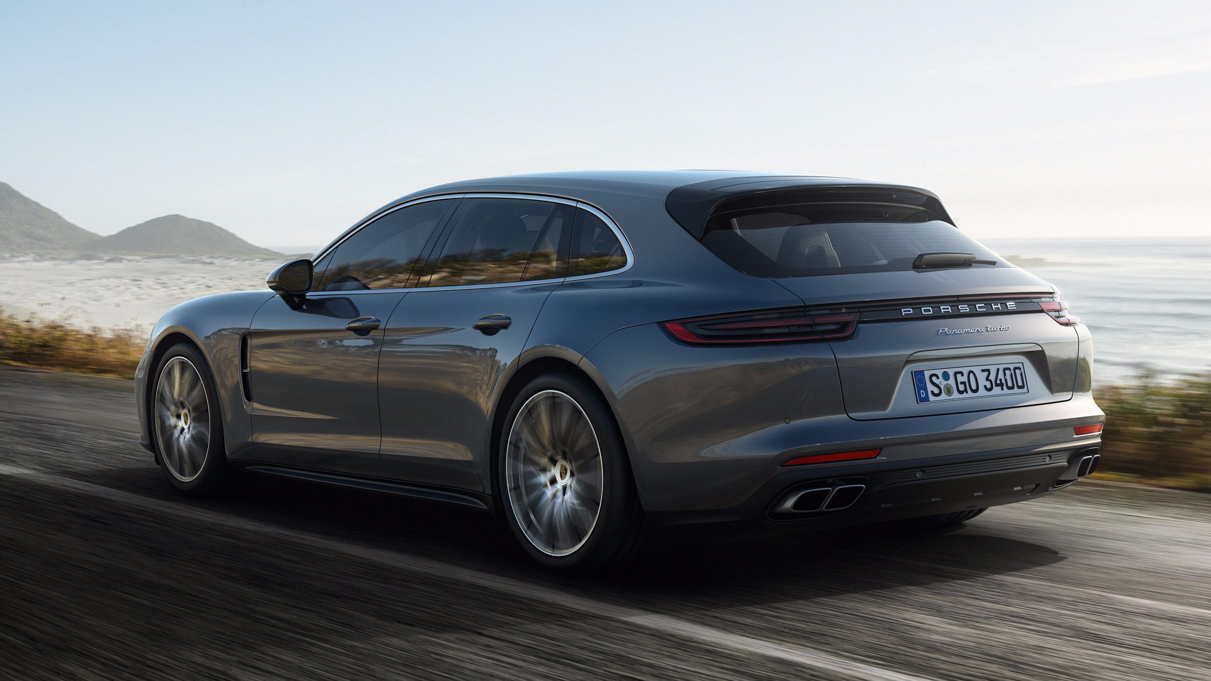Porsche-Panamera-Turismo-10