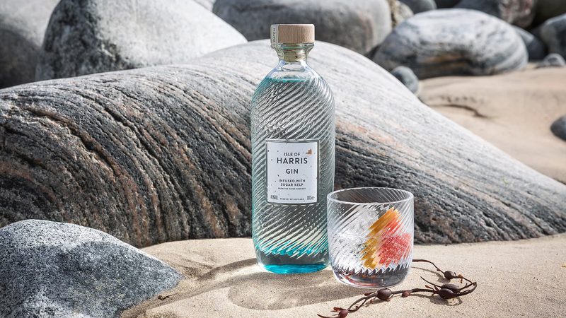 Isle-of-Harris-Gin-Bottle-2