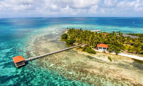 Hatchet-Caye-Resort-(Belize)