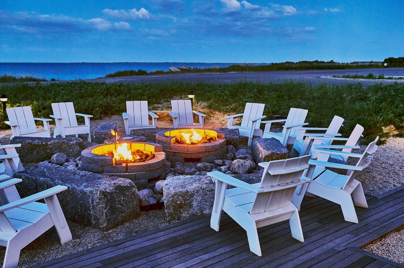 fire pits at harbor hotel