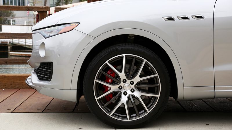 2017-Maserati-Levante-S-Q4-12