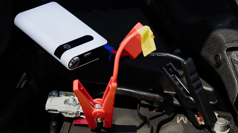 Car-Jump-Starter-and-Compressor