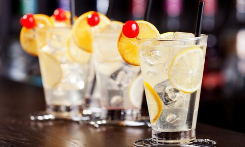 Tom Collins cocktails