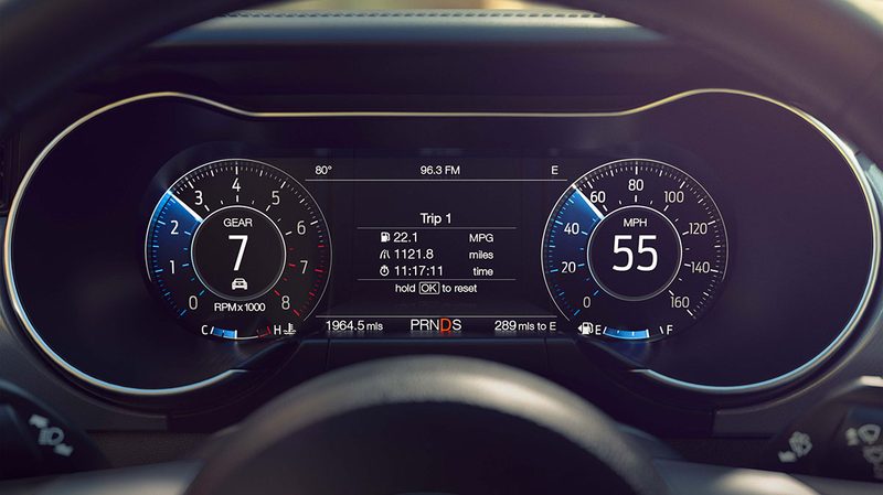 2018 Mustang tech dashboard