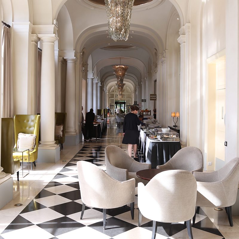 waldorf astoria trianon palace versailles hallway