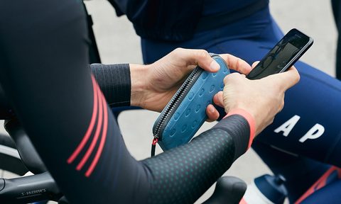 Bellroy Phone Pocket, bellroy x MAAP phone pocket