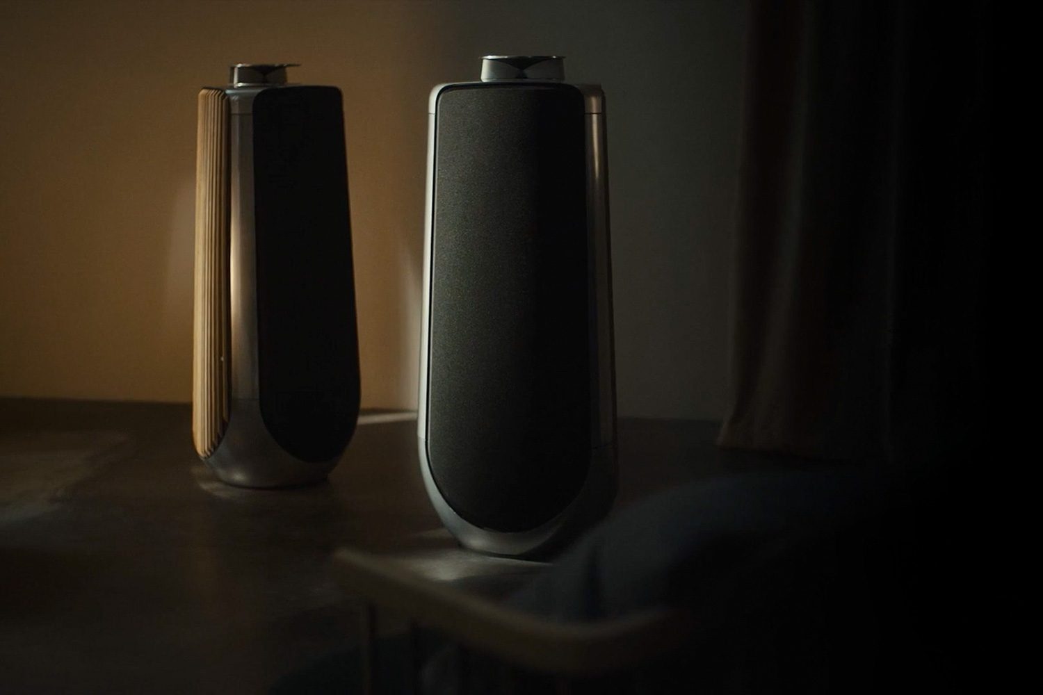 review beolab 50 speakers curtain