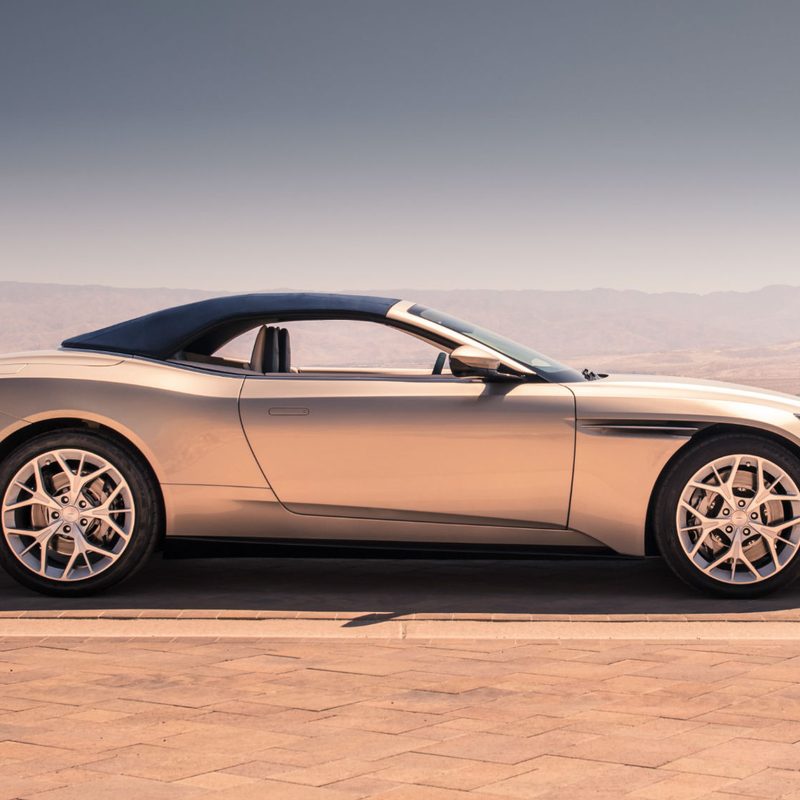 Aston Martin DB11 Volante