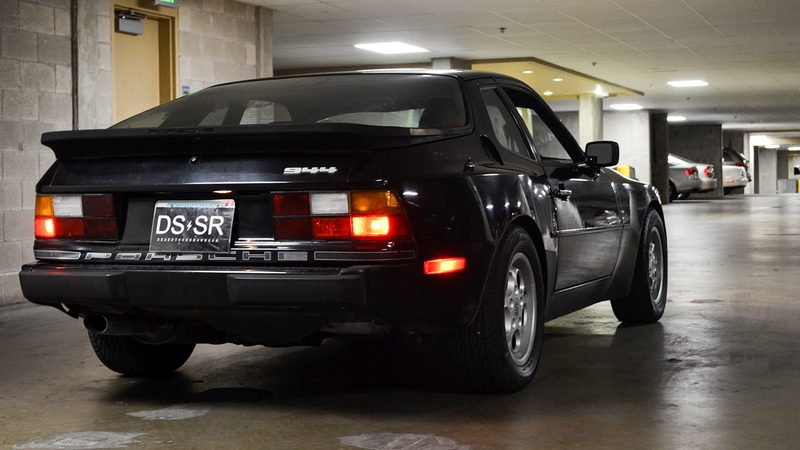 Porsche 944