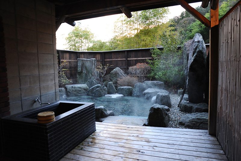 japanese onsen