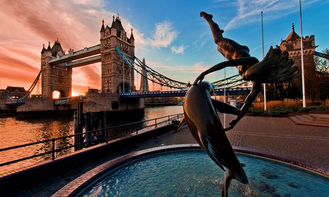 iconic bridges tower bridge header