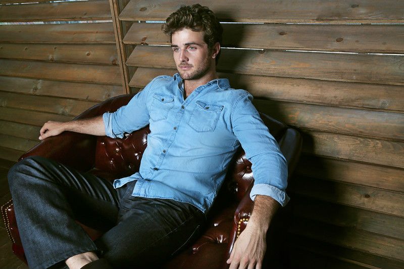beau mirchoff headshot