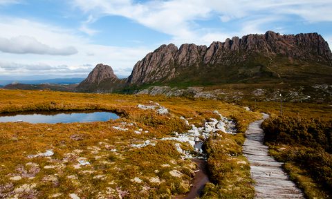 hiking in australia Overland Track (Tasmania, Australia)