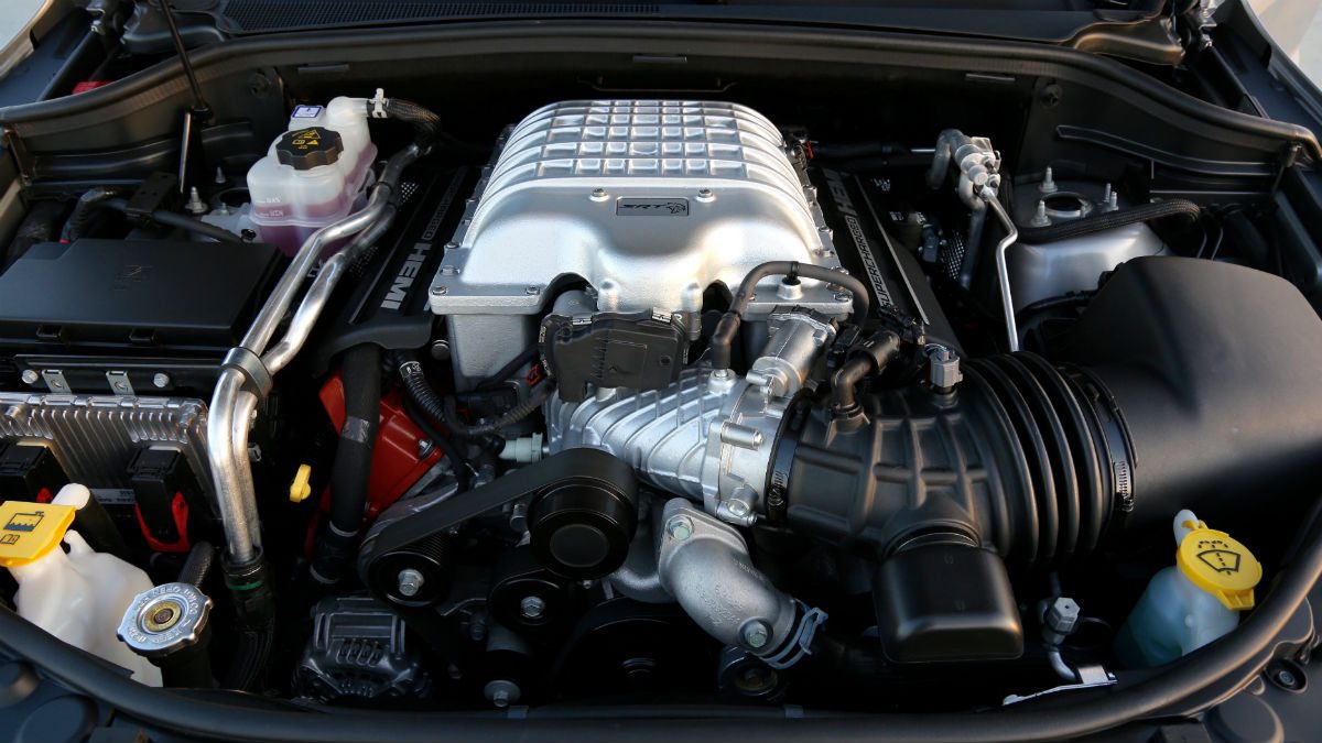 2018 Jeep Grand Cherokee Trackhawk engine