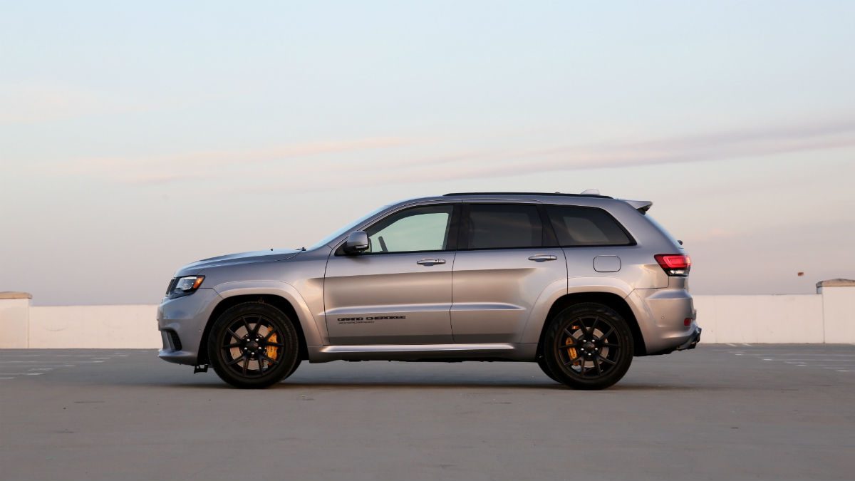 2018 Jeep Grand Cherokee Trackhawk profile