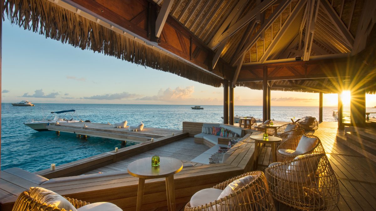 conrad bora nui hotel profile upa lounge bar 01