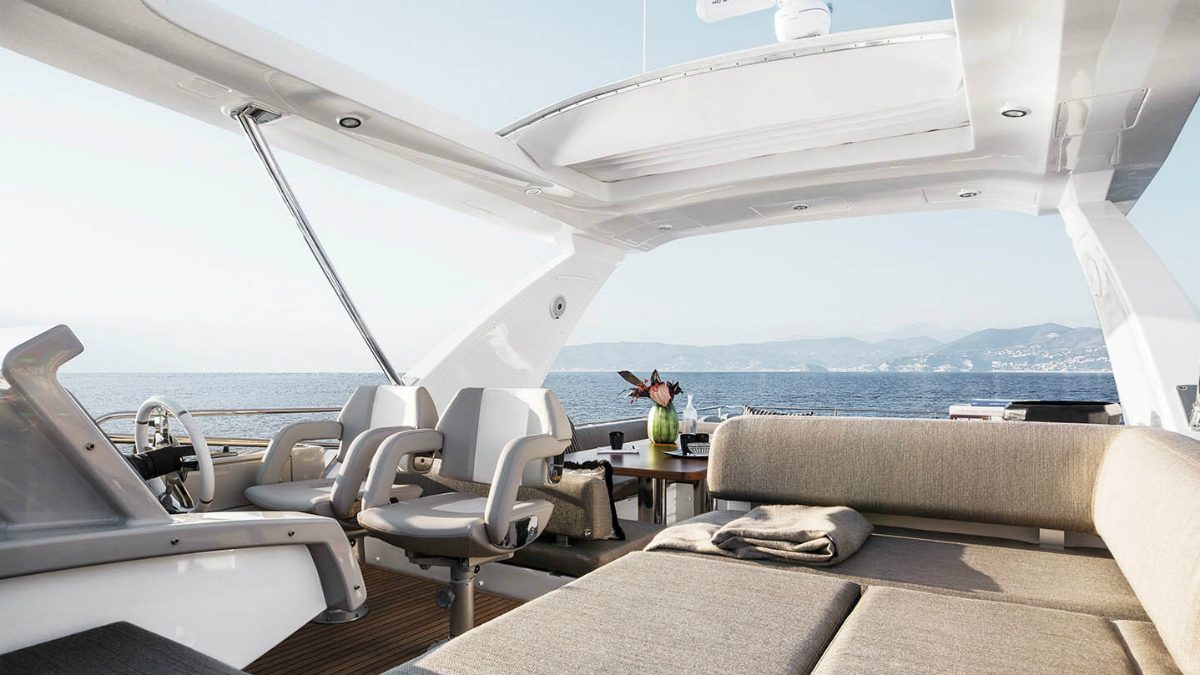 st regis maldives norma azimut flybridge 66 yacht charter 92 20170119062326 7 mid res