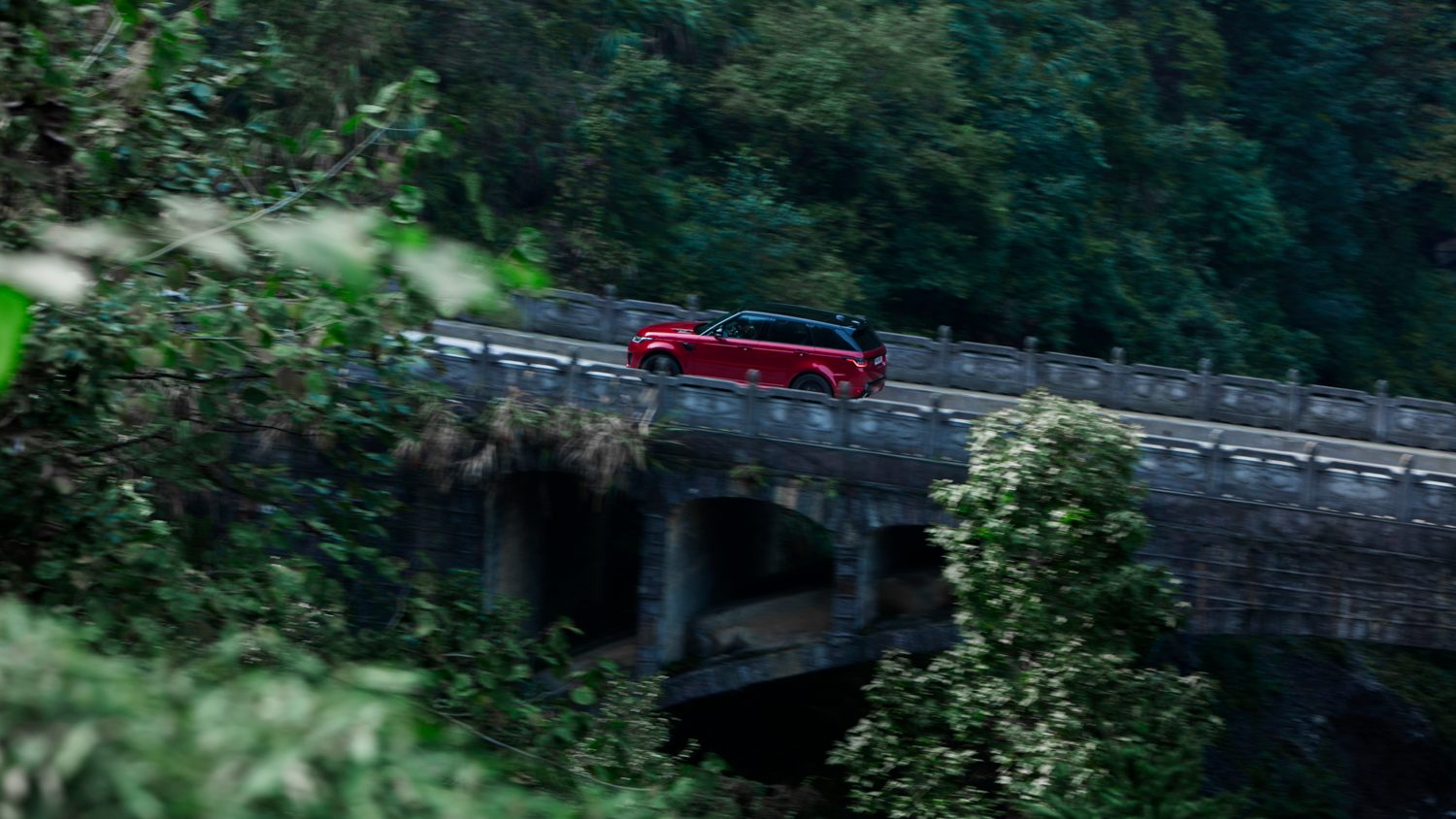 range rover sport heavens gate off road test in china 14
