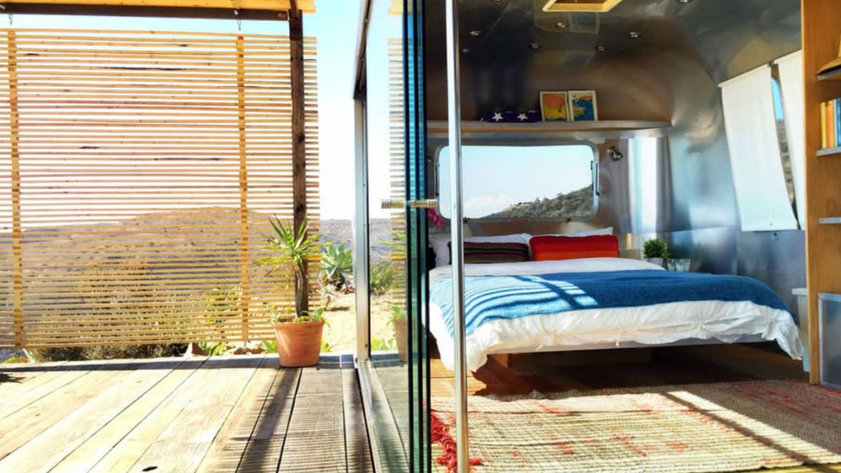 airbnb-airstream-rental-malibu-3