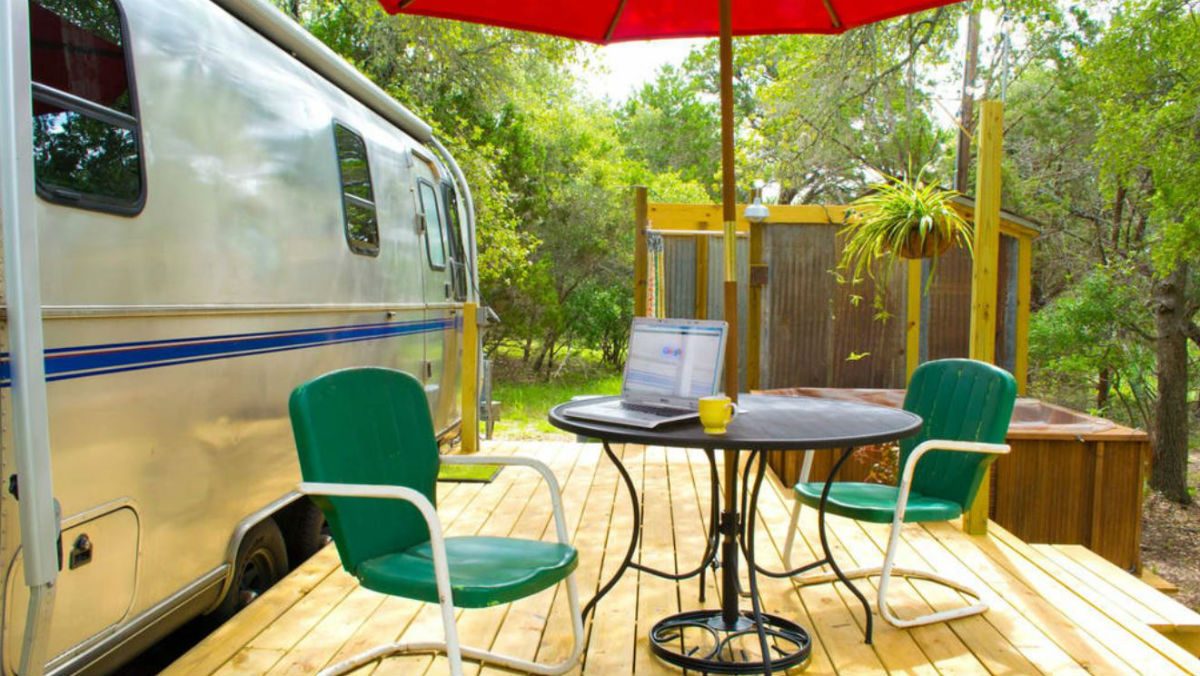 airbnb-airstream-rental-wimberley-3