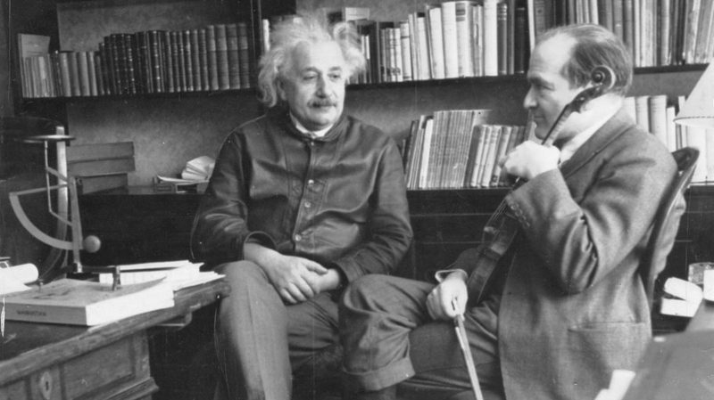 Albert-Einstein