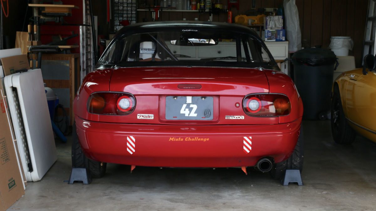 mazda-miata-garage