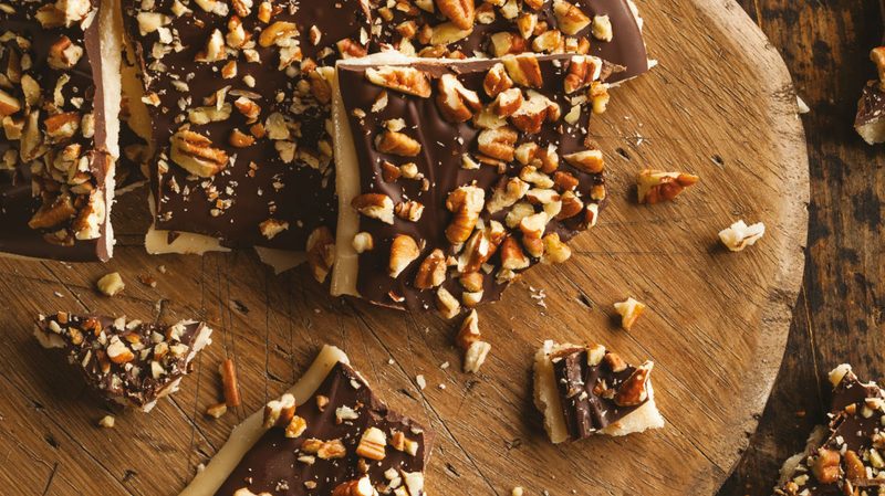southern symptahy saltine toffee
