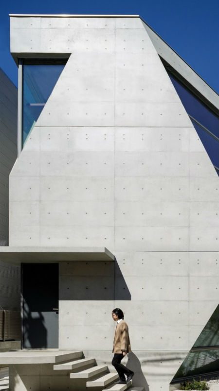 tokyo r torso c vertical exterior
