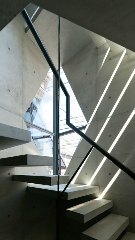 tokyo r torso c vertical stairs