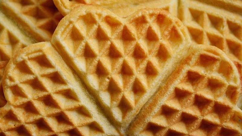 swedish waffles heart